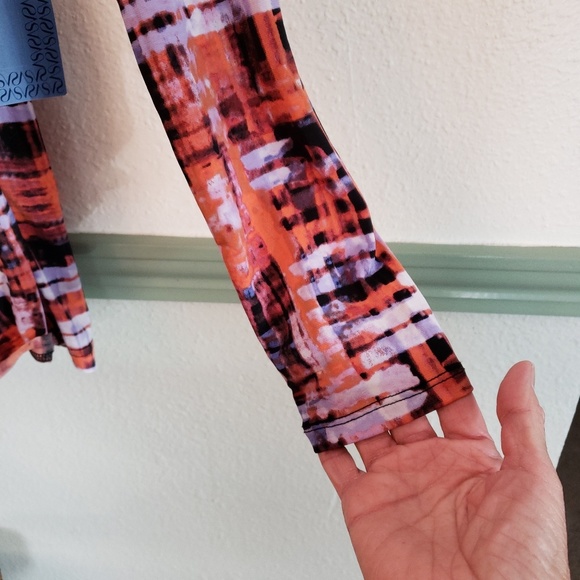 SIMPLY VERA VERA WANG Career Cross Blouse - Picture 3 of 7